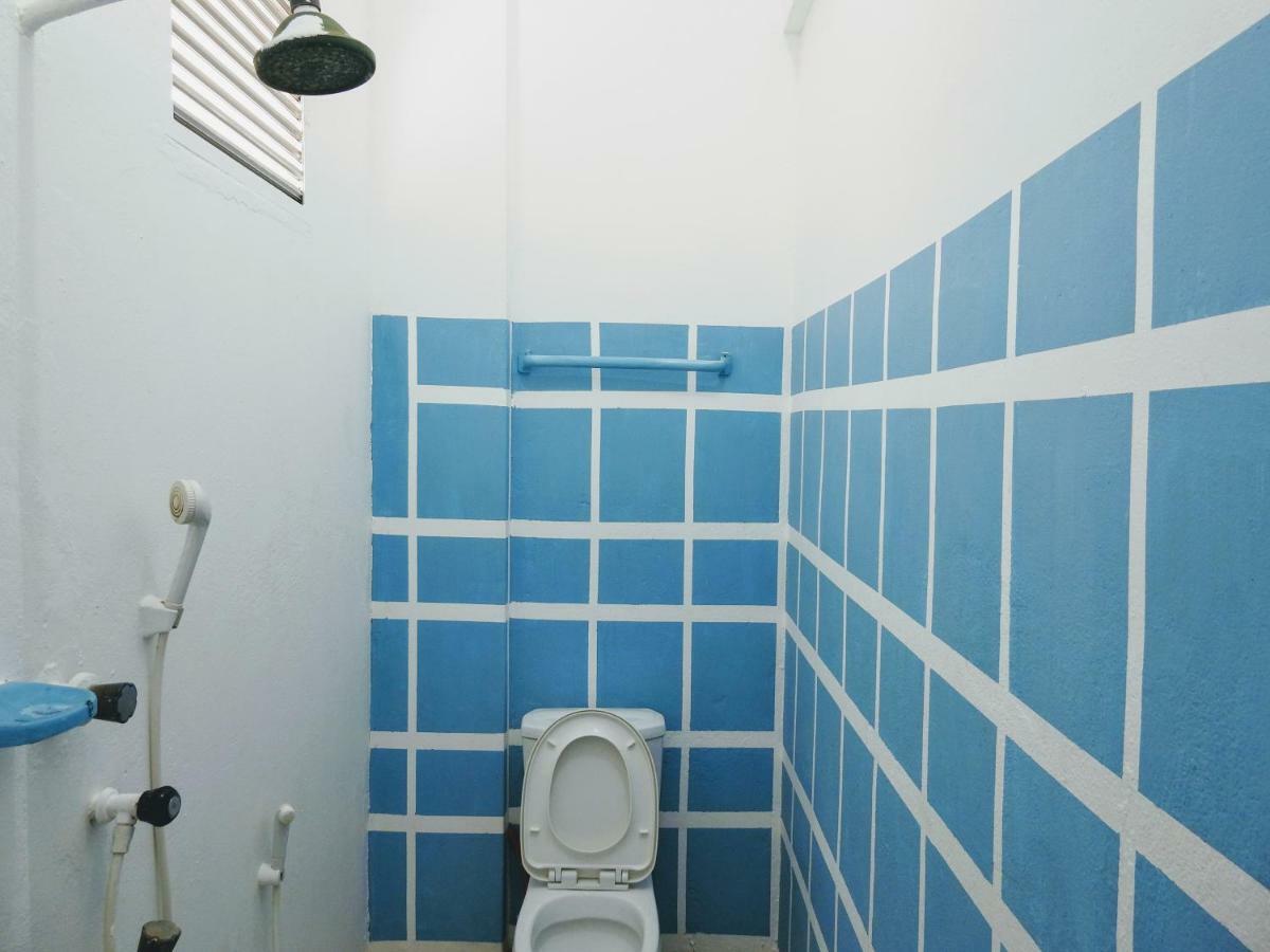 Cresent Bay Beach Hotel Аругам Бей Екстериор снимка